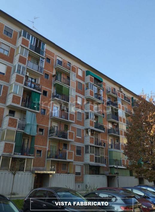 appartamento in vendita a Milano in zona Quartiere degli Olmi