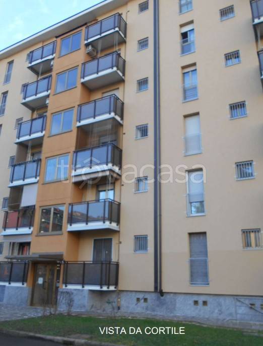 appartamento in vendita a Milano in zona Gallaratese