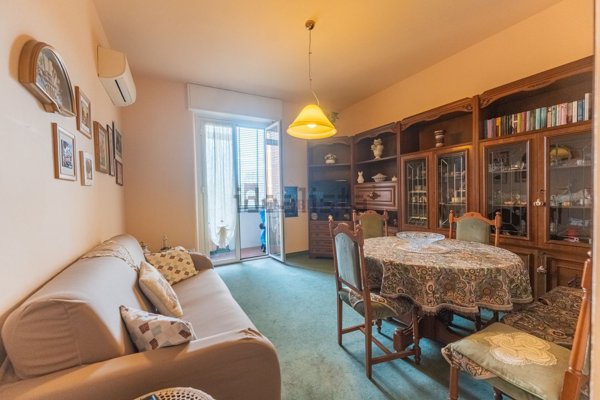 appartamento in vendita a Milano in zona Corvetto