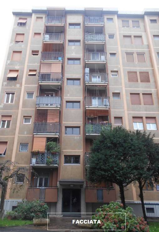 appartamento in vendita a Milano in zona Gallaratese