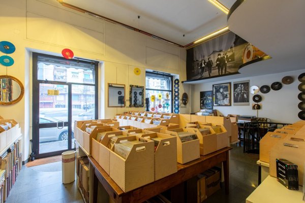 negozio in vendita a Milano