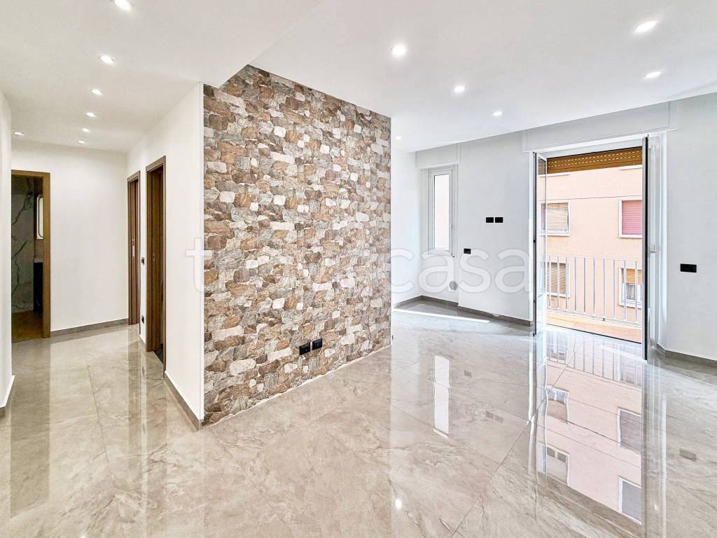 appartamento in vendita a Milano in zona Prato Centenaro