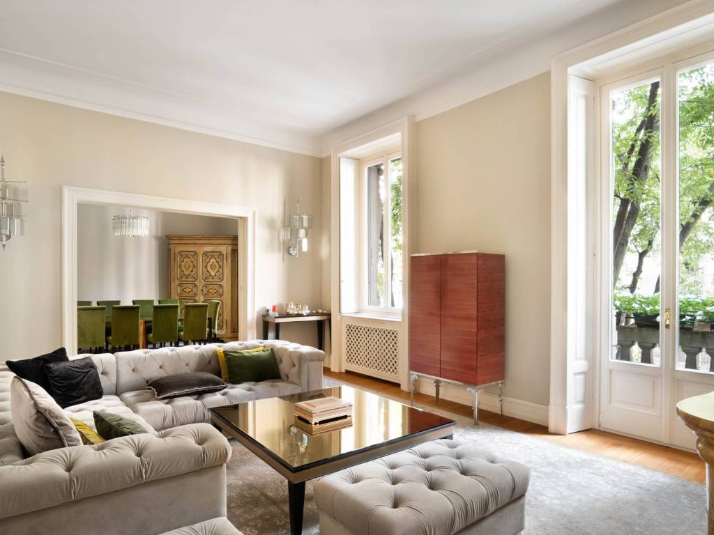 appartamento in vendita a Milano in zona Sempione