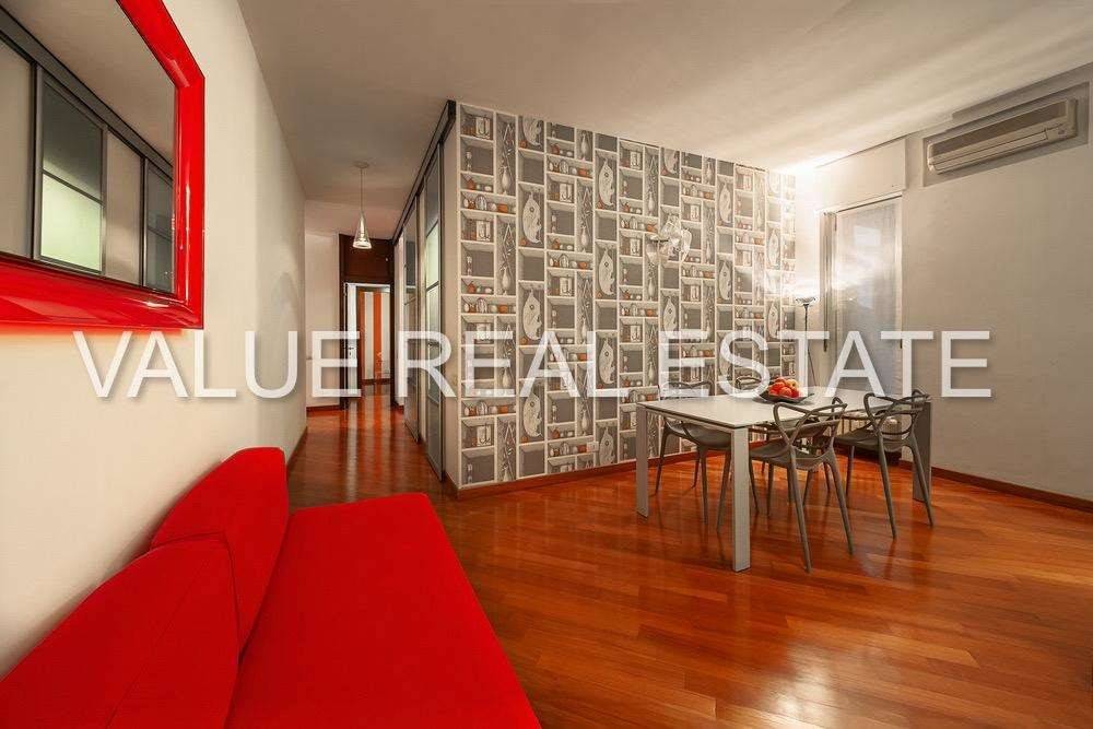 appartamento in vendita a Milano in zona Bullona