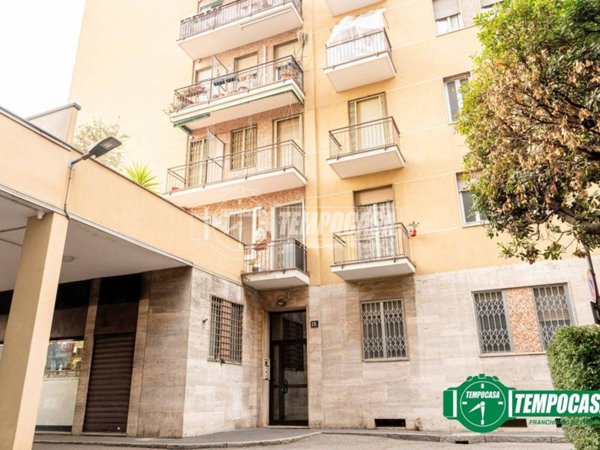 appartamento in vendita a Milano in zona Ghisolfa