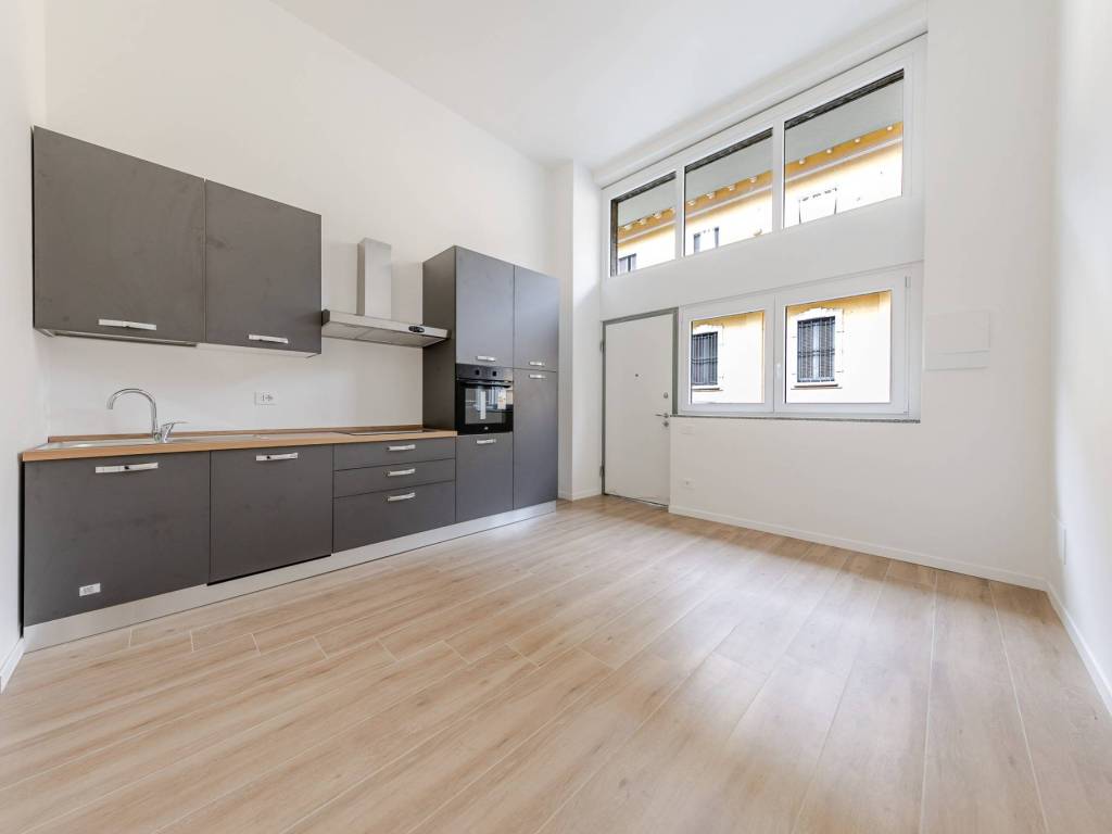 appartamento in vendita a Milano in zona Vigentino