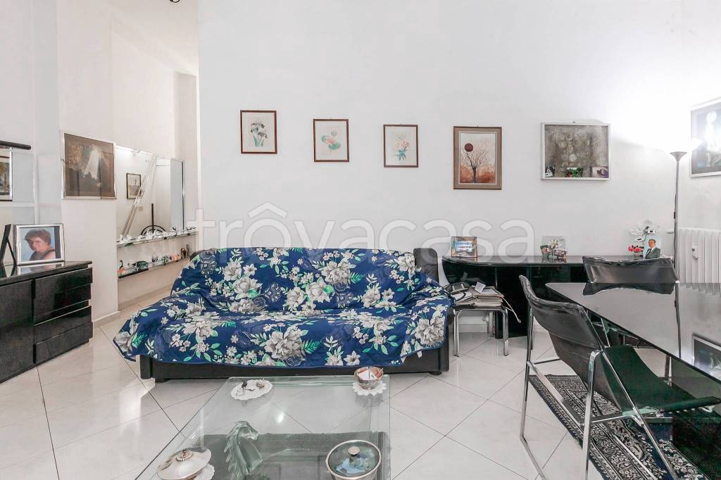 appartamento in vendita a Milano in zona Bovisa