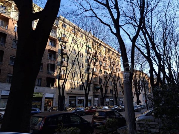 negozio in vendita a Milano in zona Città Studi