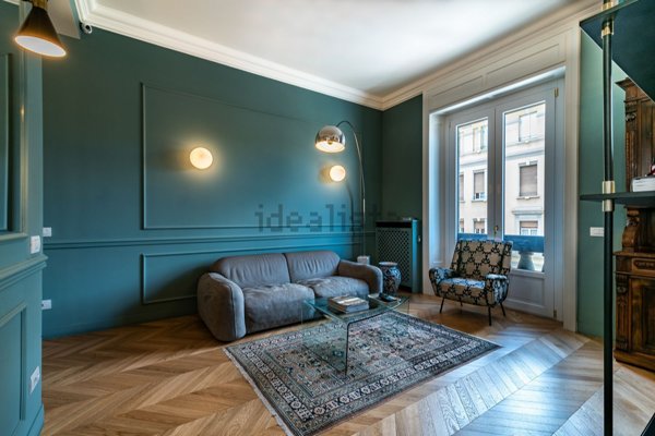 appartamento in vendita a Milano in zona Guastalla