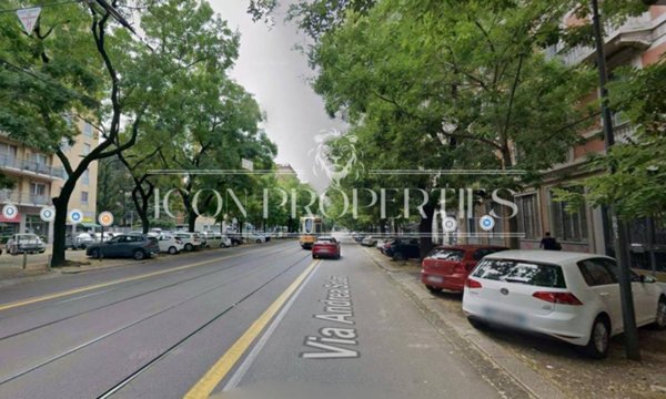 negozio in vendita a Milano in zona Solari