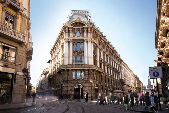 negozio in vendita a Milano