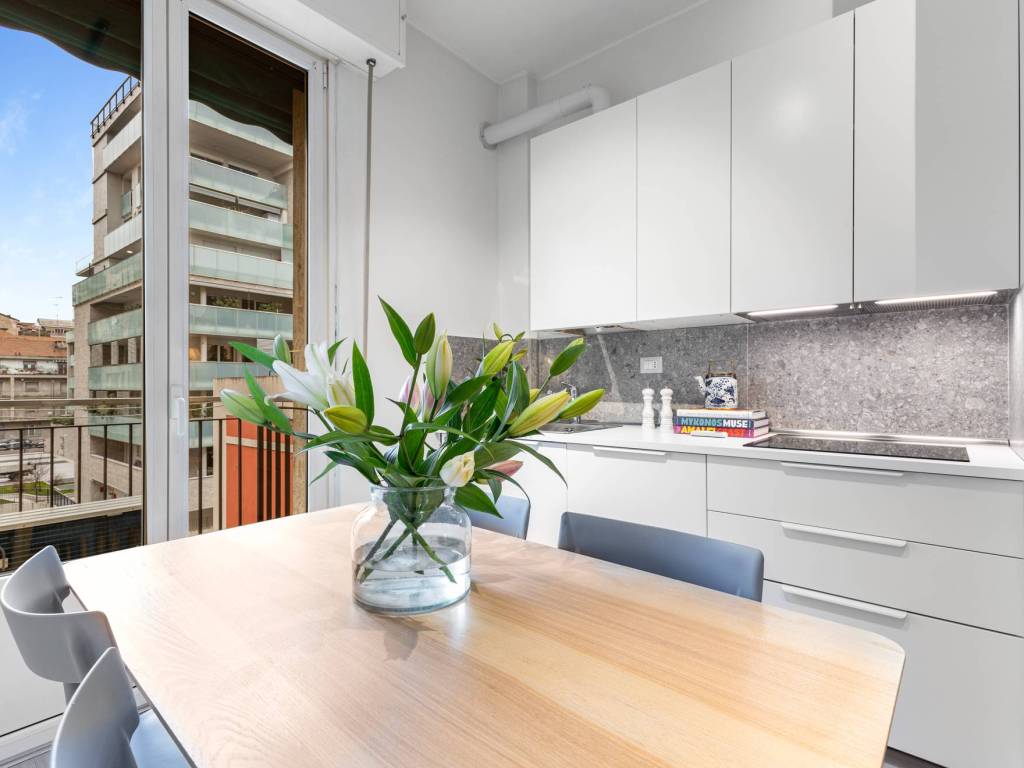 appartamento in vendita a Milano in zona Barona