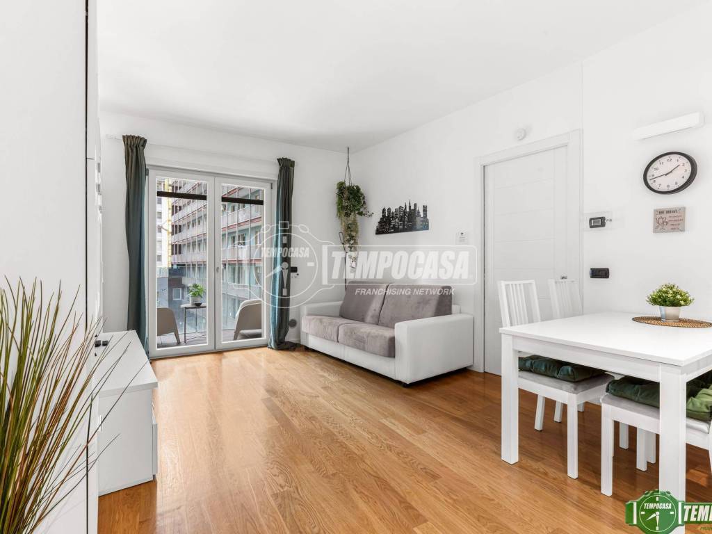 appartamento in vendita a Milano in zona Centro Direzionale