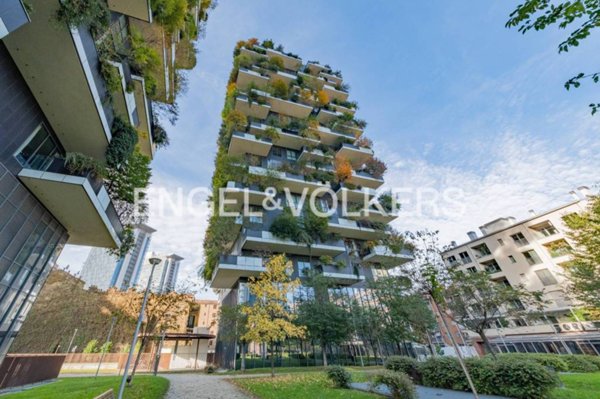 appartamento in vendita a Milano in zona Isola