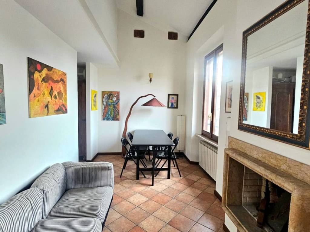 appartamento in vendita a Milano in zona Porta Romana