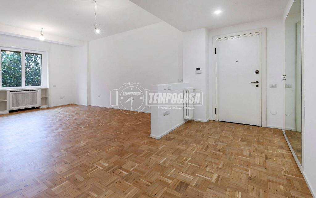 appartamento in vendita a Milano in zona Isola