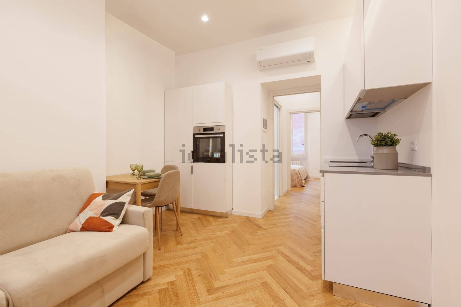 appartamento in vendita a Milano in zona Isola