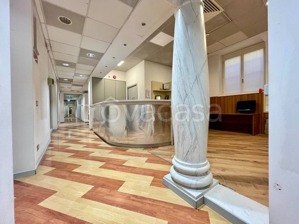 ufficio in vendita a Milano in zona Solari