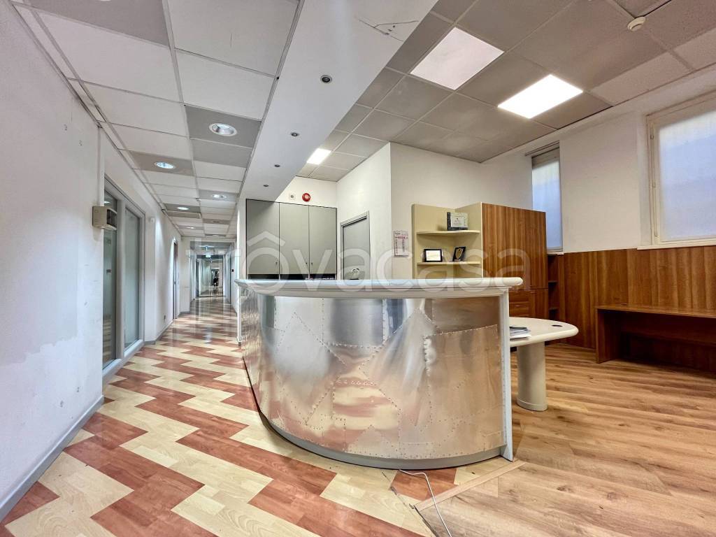 ufficio in vendita a Milano in zona Solari