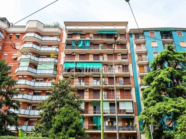 appartamento in vendita a Milano in zona Città Studi