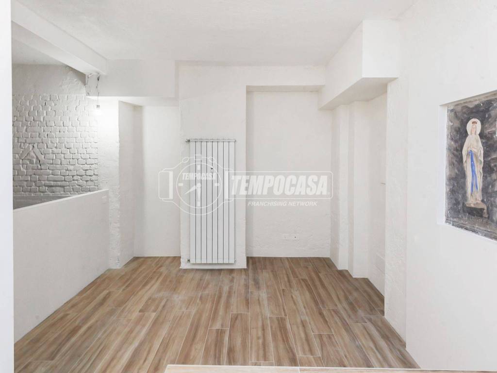 appartamento in vendita a Milano in zona Sempione