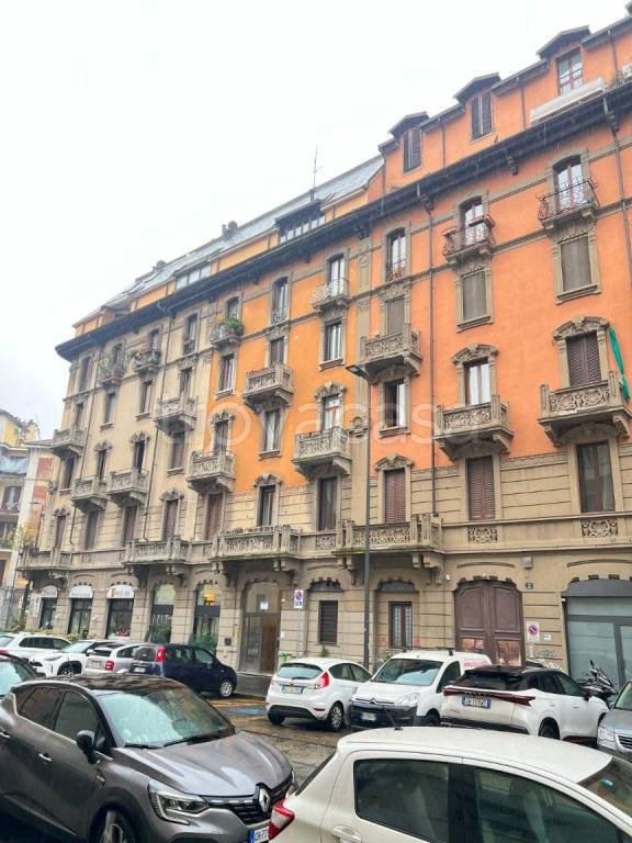 appartamento in vendita a Milano in zona Lambrate