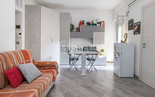 appartamento in vendita a Milano in zona Dergano