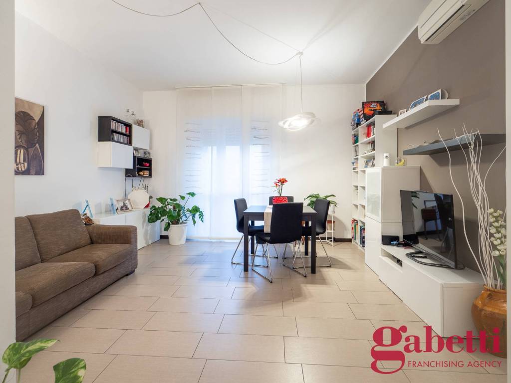 appartamento in vendita a Milano in zona Città Studi