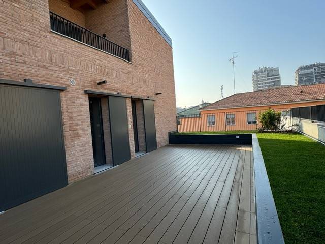 appartamento in vendita a Milano in zona Vigentino