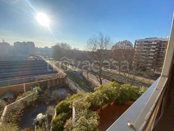 appartamento in vendita a Milano in zona Prato Centenaro