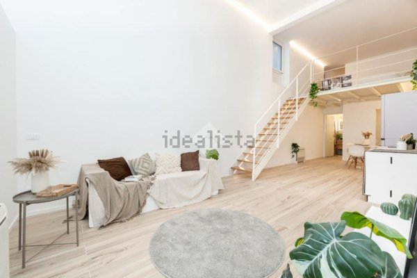 appartamento in vendita a Milano in zona Vigentino