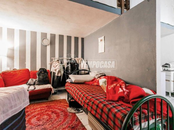 appartamento in vendita a Milano in zona Dergano