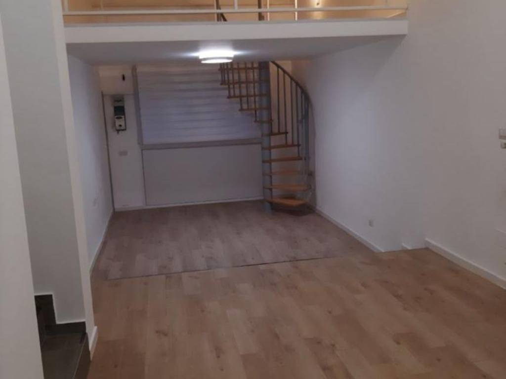 appartamento in vendita a Milano in zona Barona