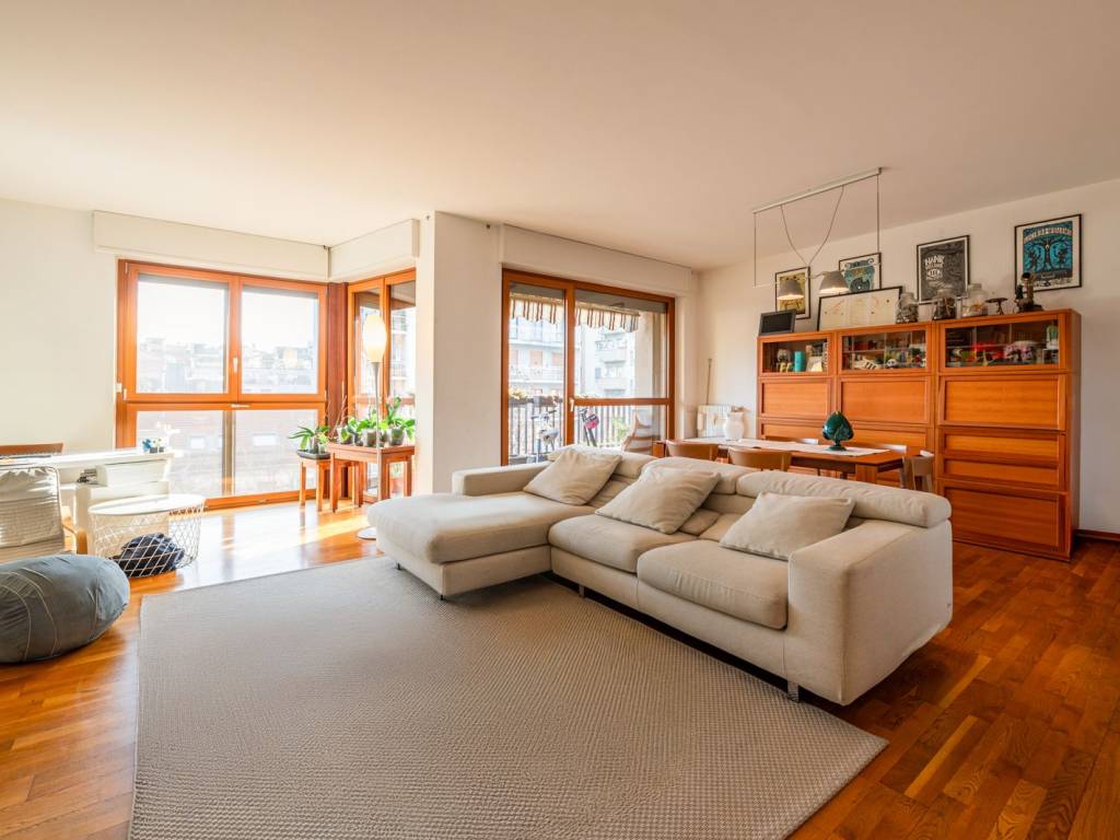 appartamento in vendita a Milano in zona Il Portello