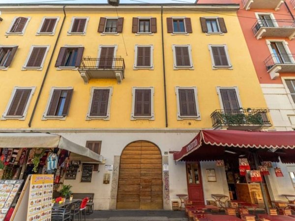 appartamento in vendita a Milano in zona Porta Genova