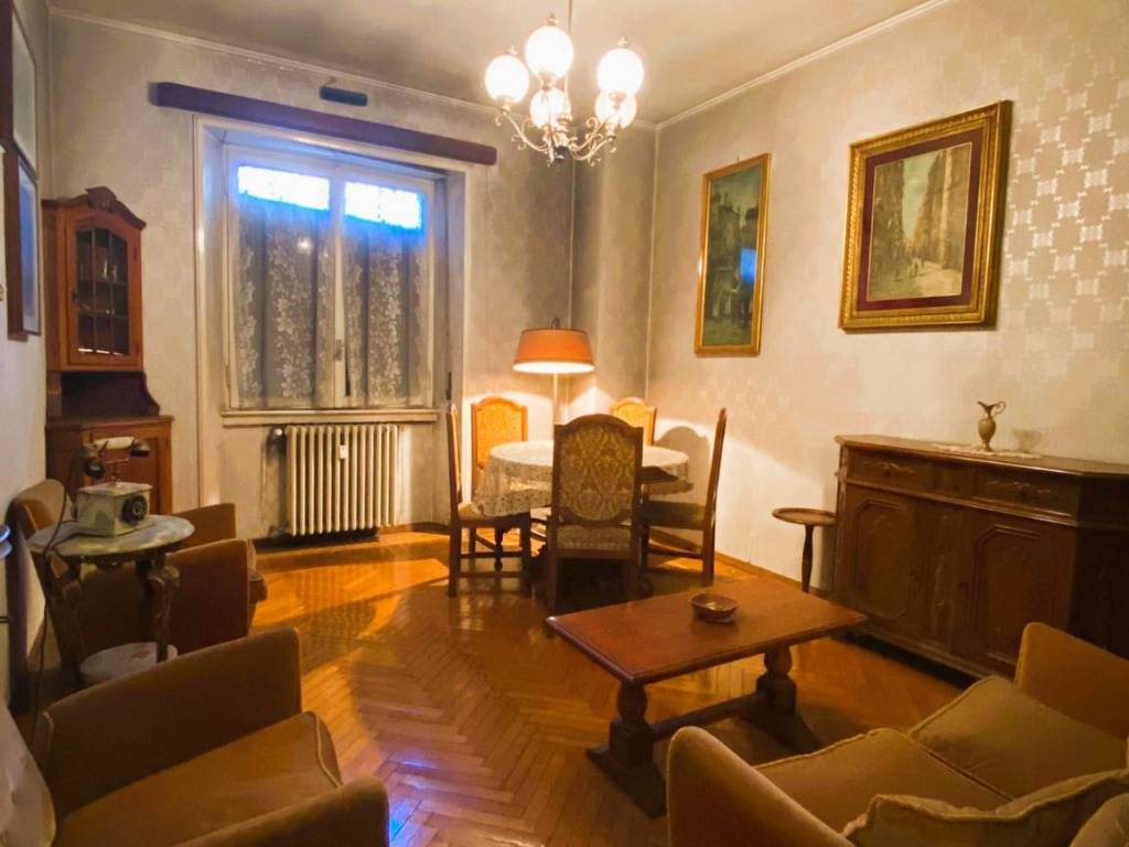 appartamento in vendita a Milano in zona Città Studi