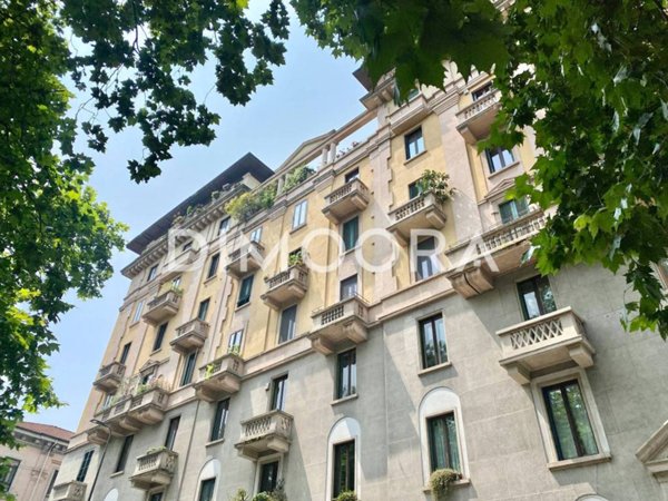appartamento in vendita a Milano in zona Porta Vittoria