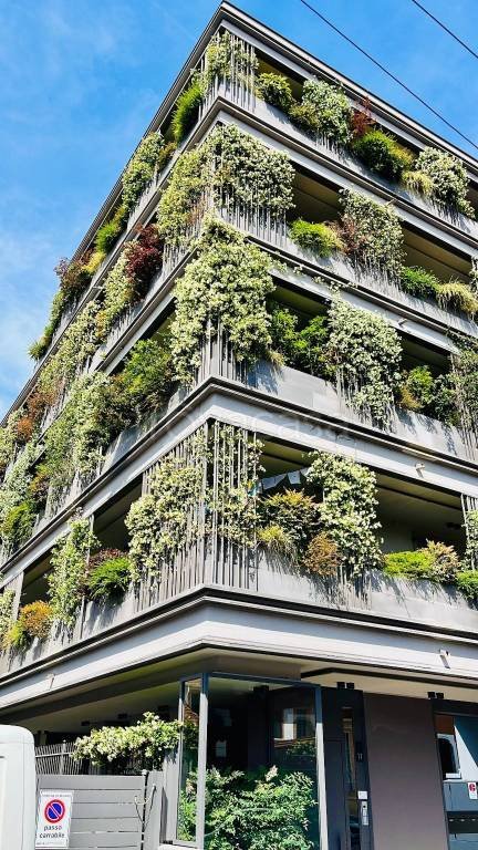 appartamento in vendita a Milano in zona Gorla
