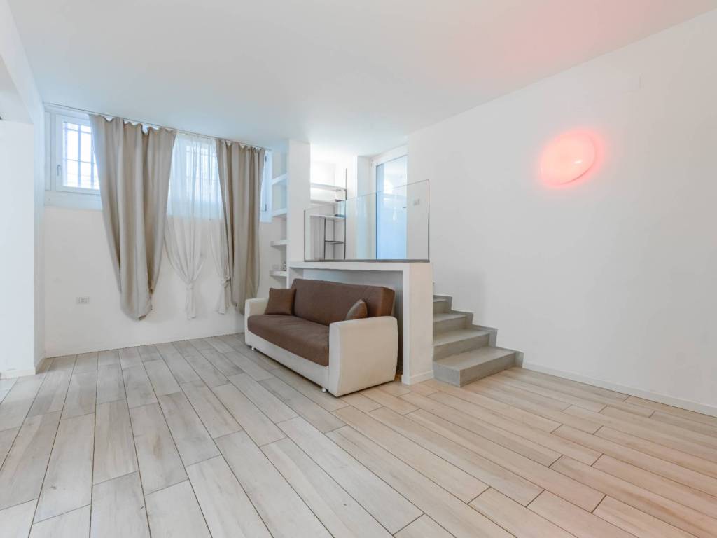 appartamento in vendita a Milano in zona Maggiolina