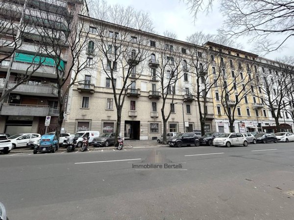 negozio in vendita a Milano in zona Casoretto