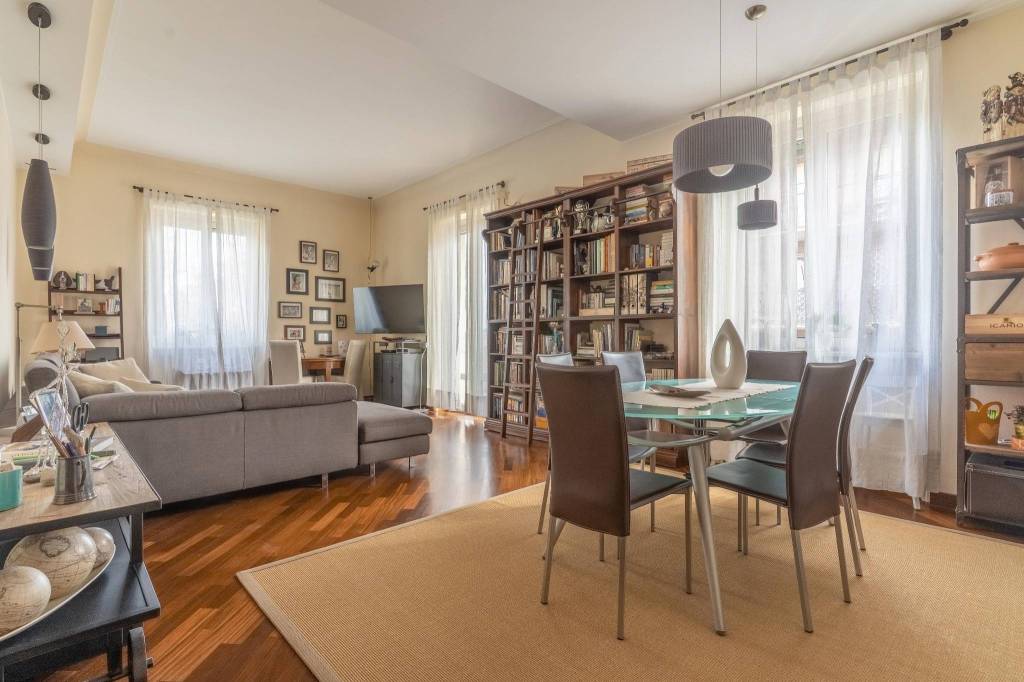 appartamento in vendita a Milano