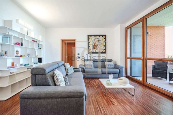 appartamento in vendita a Milano in zona Feltre