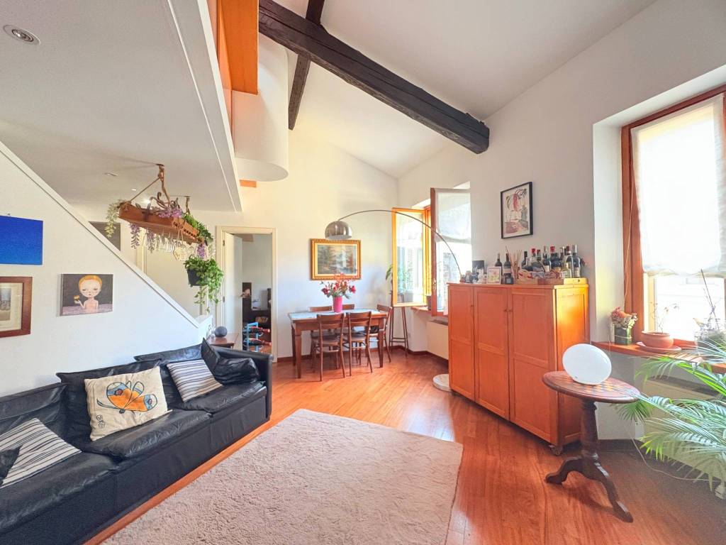 appartamento in vendita a Milano in zona Il Portello