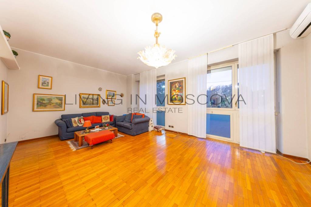 appartamento in vendita a Milano in zona Brera