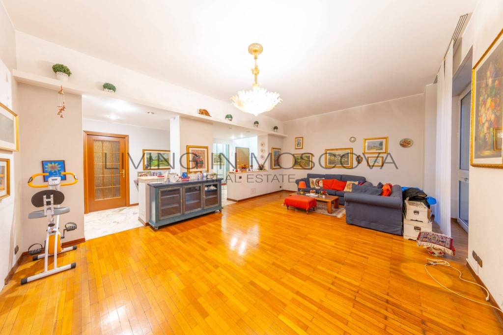 appartamento in vendita a Milano in zona Brera