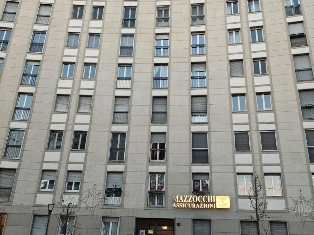 appartamento in vendita a Milano in zona Barona