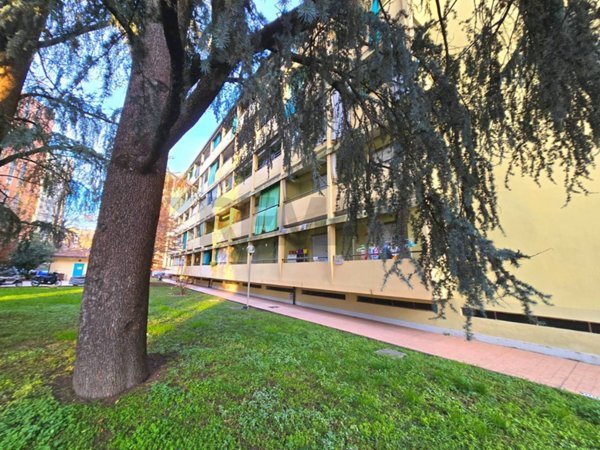 appartamento in vendita a Milano in zona Segnano
