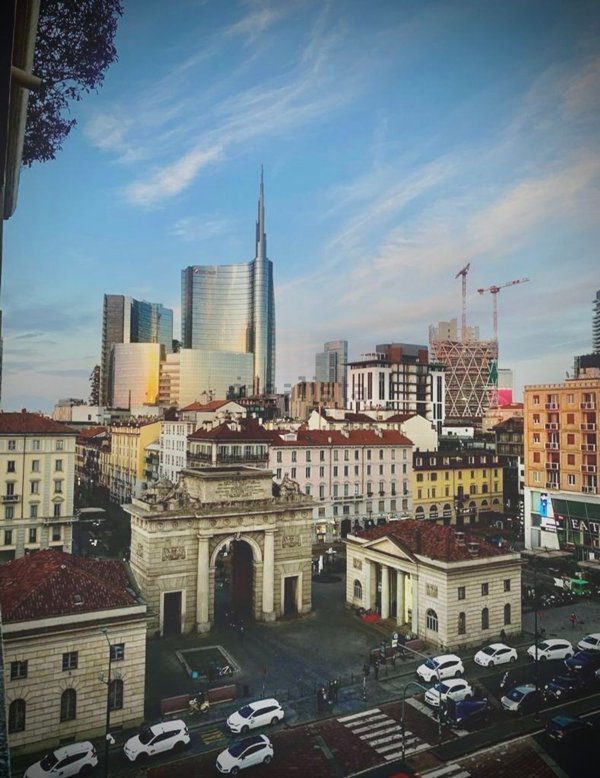 appartamento in vendita a Milano in zona Porta Garibaldi