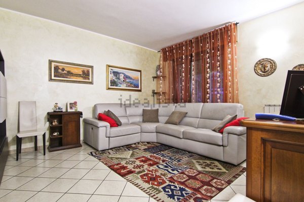 appartamento in vendita a Milano in zona Quarto Oggiaro