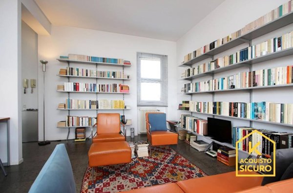 appartamento in vendita a Milano in zona Isola